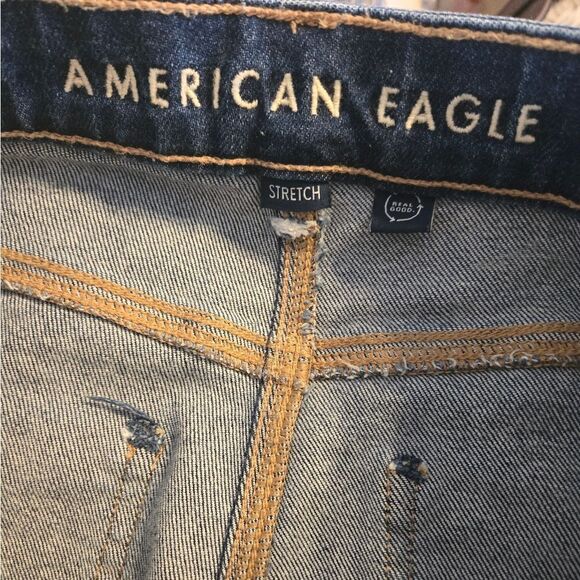 American Eagle Stretch Mom  Blue Denim Jeans - Picture 5 of 7